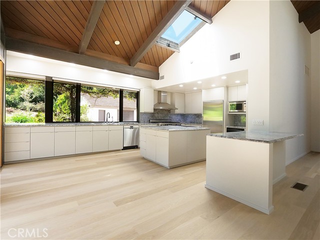 Detail Gallery Image 17 of 38 For 57 Saddleback, Rolling Hills,  CA 90274 - 4 Beds | 5 Baths