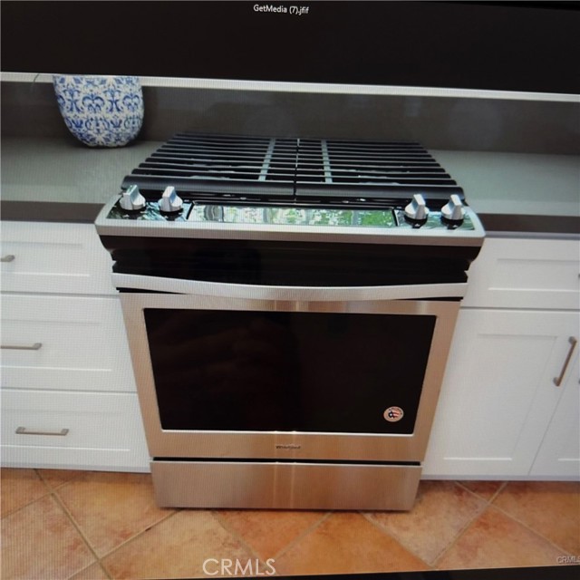 Detail Gallery Image 7 of 14 For 15819 Rosalita Dr, La Mirada,  CA 90638 - 3 Beds | 2 Baths