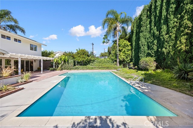 Detail Gallery Image 35 of 37 For 1839 Pitcairn Dr, Costa Mesa,  CA 92626 - 5 Beds | 4/1 Baths