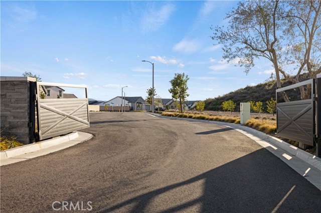 Detail Gallery Image 36 of 38 For 30024 Chestnut Ln, Castaic,  CA 91384 - 3 Beds | 2/1 Baths