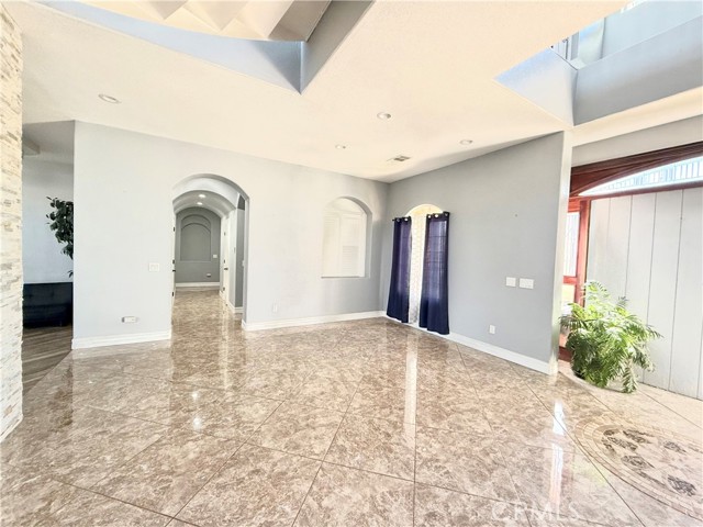 Image 4 of 51 For 9886 Mckinley