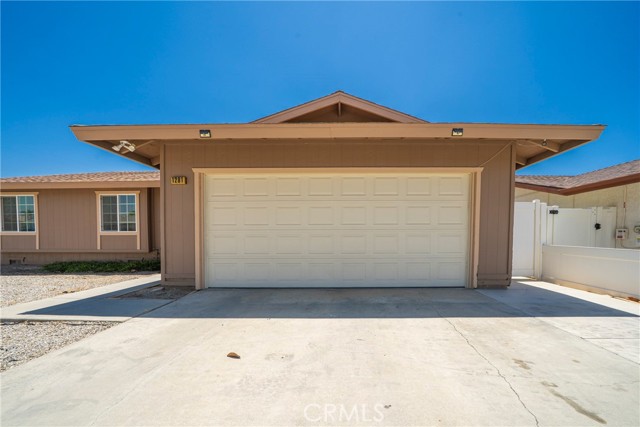 1281 Leslie Drive, Hemet CA: https://media.crmls.org/medias/e171797c-942b-490c-9ff6-418689386b22.jpg