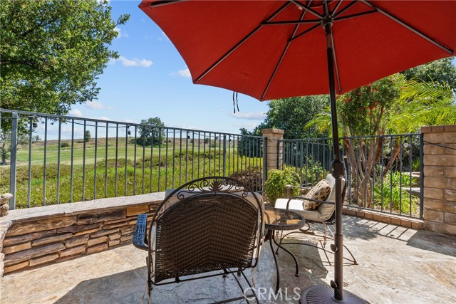 25542 Via Ventana, Valencia CA: https://media.crmls.org/medias/e1721224-bf5c-4113-b124-e4acd8134f3c.jpg