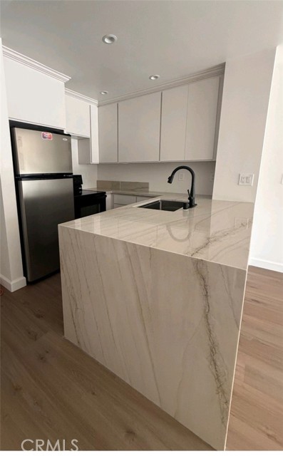 Front Image Thumbnail for CRPW26079604