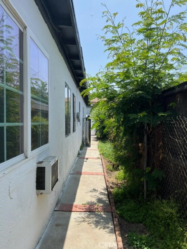 12760 Judd Street, Pacoima CA: https://media.crmls.org/medias/e172f23f-79a6-4e21-b1c3-936187d9ef29.jpg
