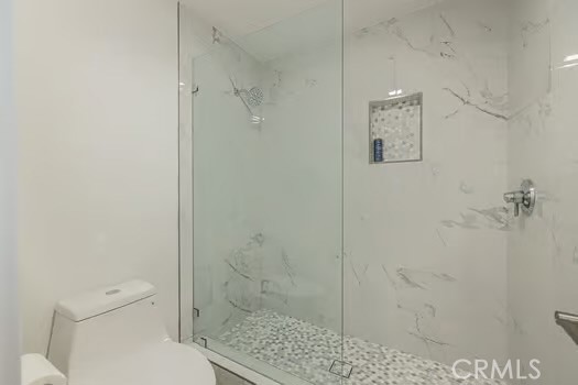 https://media.crmls.org/medias/e17352f6-3290-4a8a-a1d5-89ba7f554fa2.jpg?preset=X-Large