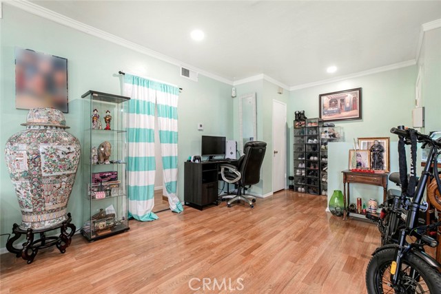 Detail Gallery Image 10 of 36 For 17151 Roscoe Bld #21,  Northridge,  CA 91325 - 2 Beds | 1/1 Baths