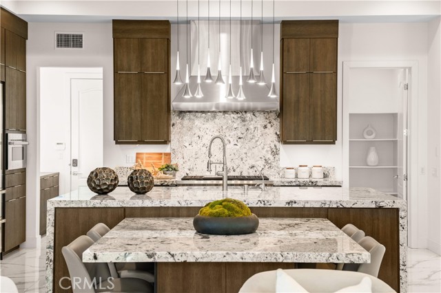 Detail Gallery Image 23 of 75 For 83 Lunar, Irvine,  CA 92618 - 5 Beds | 6/1 Baths