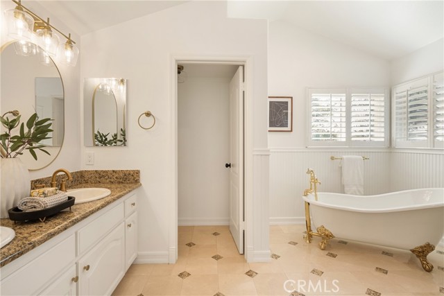 Image 42 of 65 For 18571 Buena Vista