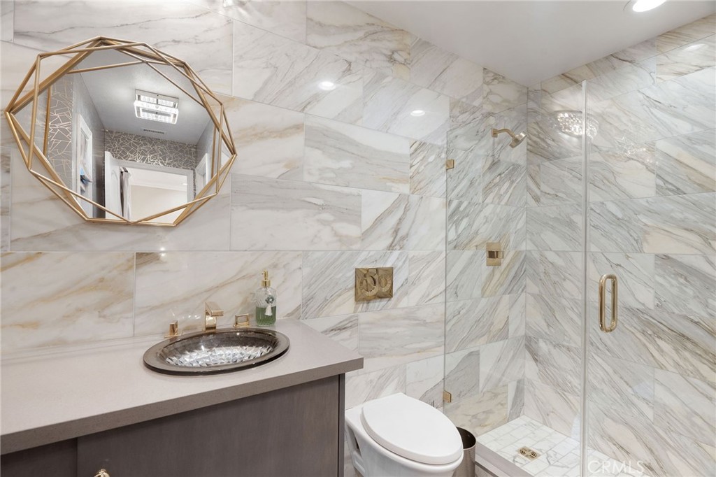 E174a087 8269 4fe5 8d3e 106091b39959