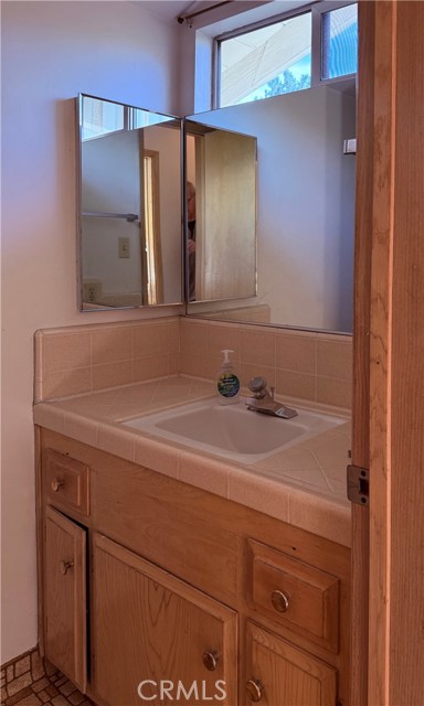 Detail Gallery Image 24 of 29 For 9221 Rubio Ave, North Hills,  CA 91343 - 2 Beds | 2 Baths