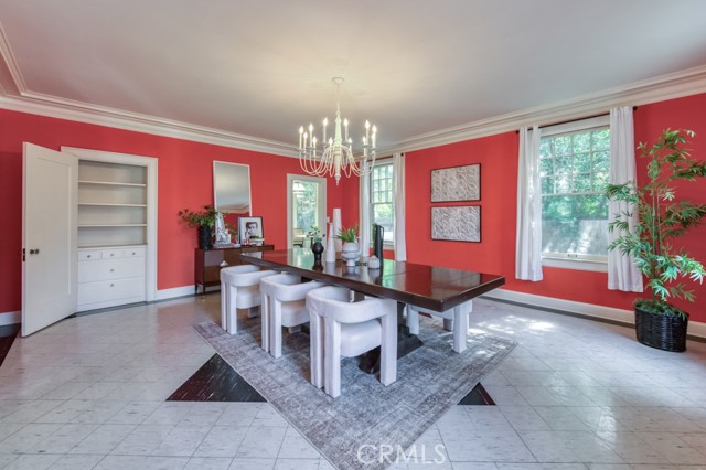 Detail Gallery Image 23 of 66 For 605 E Home Ave, Fresno,  CA 93728 - 5 Beds | 4/1 Baths