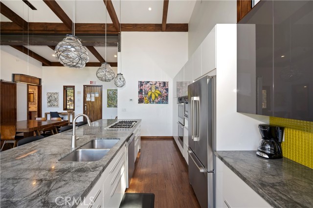 43669 Ridge Crest, Big Bear Lake, CA 92315