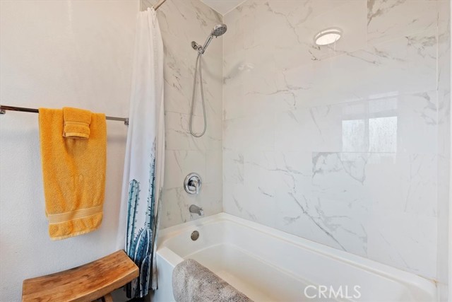 58676 Sunflower Drive, Yucca Valley CA: https://media.crmls.org/medias/e17546a4-59b9-412f-a2ea-501deecb410f.jpg