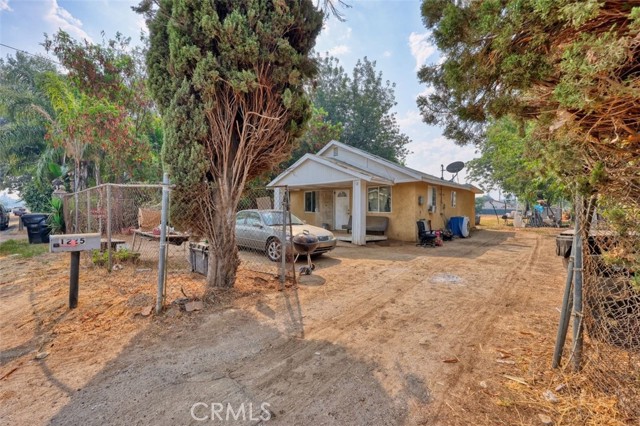 Detail Gallery Image 1 of 3 For 1225 Hardt St, San Bernardino,  CA 92408 - 3 Beds | 2 Baths