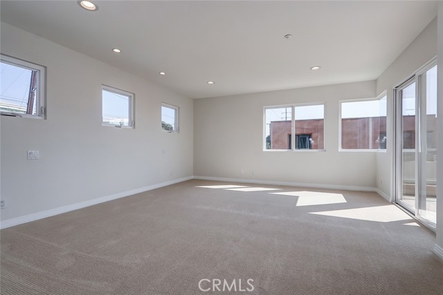 4419 Crest Drive, Manhattan Beach, California 90266, 3 Bedrooms Bedrooms, ,3 BathroomsBathrooms,Residential,Sold,Crest,SB22220114