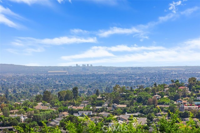 6150 E West View Drive, Orange CA: https://media.crmls.org/medias/e175d15f-1064-4714-85aa-1e77f1763283.jpg