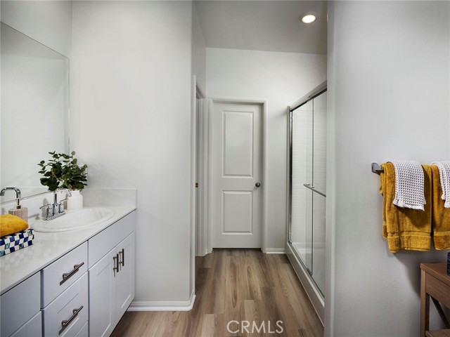 19509 Hanging Rock Road, Lake Elsinore CA: https://media.crmls.org/medias/e175efbc-4013-4655-907e-c809aa2edae1.jpg