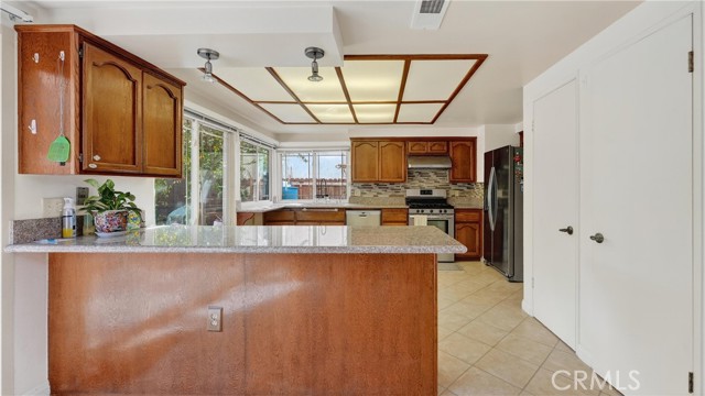Detail Gallery Image 23 of 56 For 14272 Saarinen Ct, Irvine,  CA 92606 - 4 Beds | 2/1 Baths