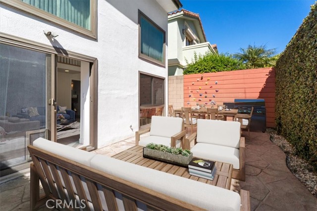 Detail Gallery Image 7 of 28 For 1738 Haynes, Redondo Beach,  CA 90278 - 3 Beds | 3 Baths