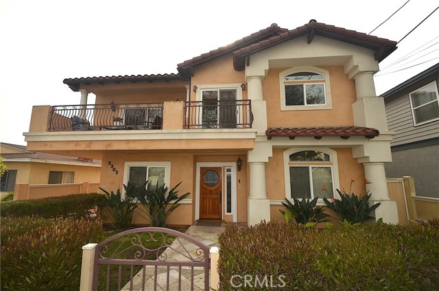 2302 Grant Avenue, Redondo Beach, California 90278, 3 Bedrooms Bedrooms, ,2 BathroomsBathrooms,Residential,Sold,Grant,SB17011997