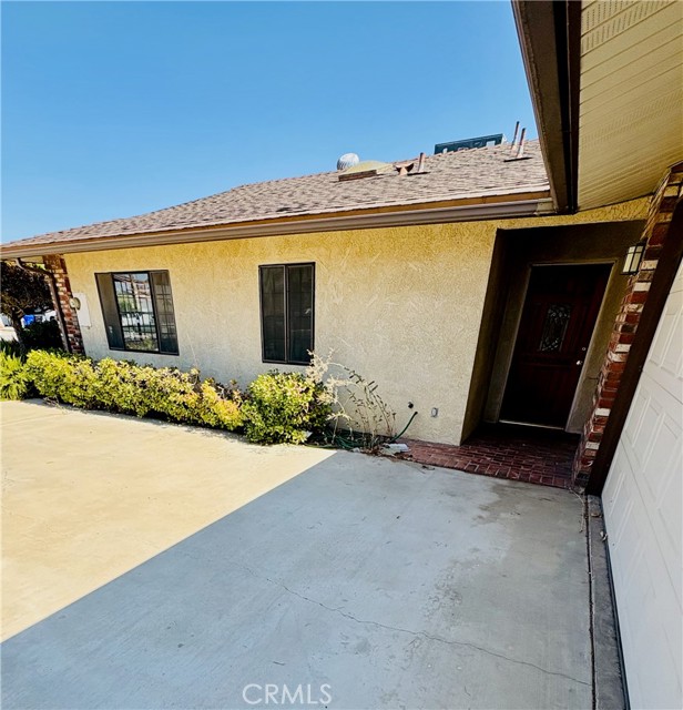 Detail Gallery Image 4 of 32 For 13925 Burning Tree Dr, Victorville,  CA 92395 - 3 Beds | 2 Baths