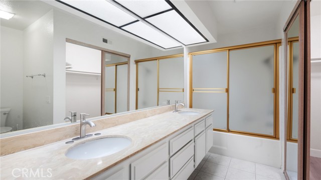 13115 Sunnybrook Circle, Garden Grove CA: https://media.crmls.org/medias/e176c545-140a-44c0-8b4a-93b18c0d4e9b.jpg