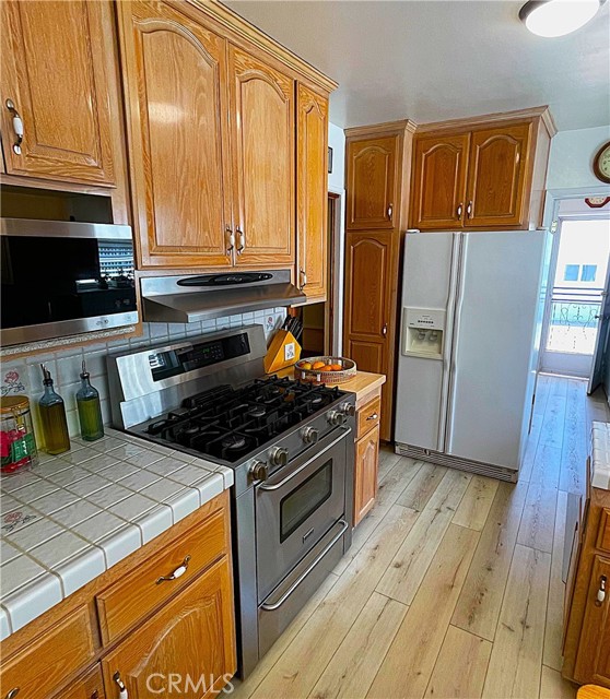 13322 Valleyheart N Drive, Sherman Oaks CA: https://media.crmls.org/medias/e176dba5-37a1-490a-9424-333491924635.jpg