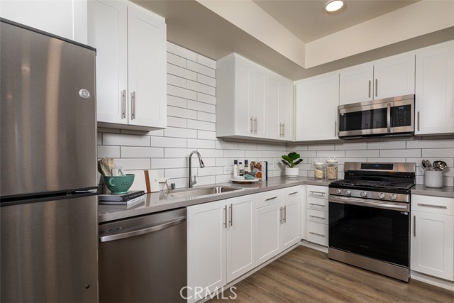 Detail Gallery Image 9 of 36 For 39261 Delhaven St., Murrieta,  CA 92563 - 2 Beds | 2 Baths