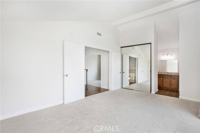 2220 Port Aberdeen Place, Newport Beach CA: https://media.crmls.org/medias/e1773a6c-3bda-4362-a446-8e622797b9c8.jpg