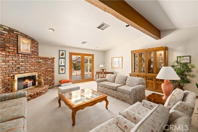 Detail Gallery Image 6 of 25 For 43642 Sierra Vista Dr, Lancaster,  CA 93536 - 3 Beds | 2 Baths