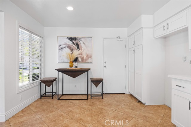 Detail Gallery Image 11 of 46 For 8035 E Treeview Ct, Anaheim,  CA 92808 - 3 Beds | 2/1 Baths