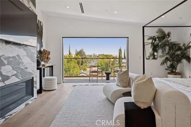 Detail Gallery Image 35 of 65 For 22268 Avenue San Luis, Woodland Hills,  CA 91364 - 5 Beds | 5/1 Baths