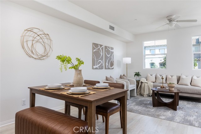 Detail Gallery Image 13 of 31 For 337 N Fenimore, Azusa,  CA 91702 - 4 Beds | 4 Baths