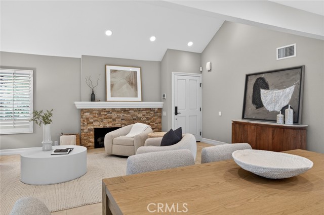 Detail Gallery Image 19 of 53 For 969 Azalea Dr, Costa Mesa,  CA 92626 - 5 Beds | 3 Baths