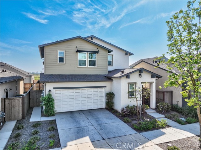 Detail Gallery Image 2 of 32 For 824 Katelyn Ave, Madera,  CA 93636 - 3 Beds | 2/1 Baths