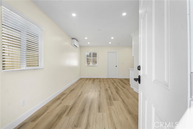 Detail Gallery Image 11 of 14 For 1674 Fremont Dr, Thousand Oaks,  CA 91362 - 0 Beds | 1 Baths