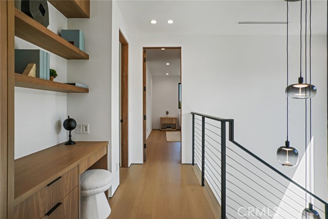 4219 Costello Avenue, Sherman Oaks CA: https://media.crmls.org/medias/e17bc279-b9d6-4e35-ae85-198025eb0377.jpg
