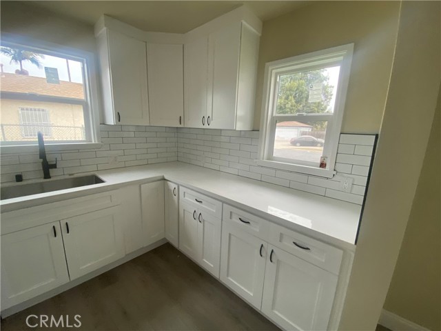 Detail Gallery Image 16 of 25 For 333 S Aprilia Ave, Compton,  CA 90220 - 3 Beds | 1 Baths