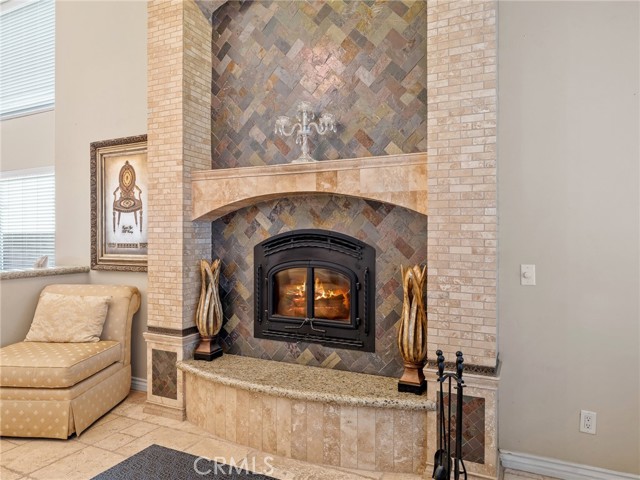 18160 Harbor Drive, Victorville CA: https://media.crmls.org/medias/e17bea97-fa51-45f6-9c19-919d78b2746c.jpg