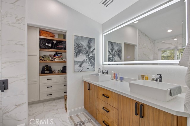 Detail Gallery Image 29 of 50 For 133 Concerto, Oak Park,  CA 91377 - 3 Beds | 3 Baths