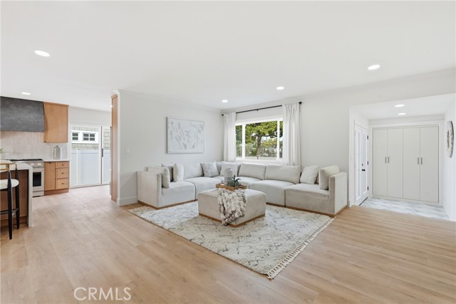 Detail Gallery Image 7 of 48 For 3675 Palo Verde, Long Beach,  CA 90808 - 5 Beds | 3 Baths