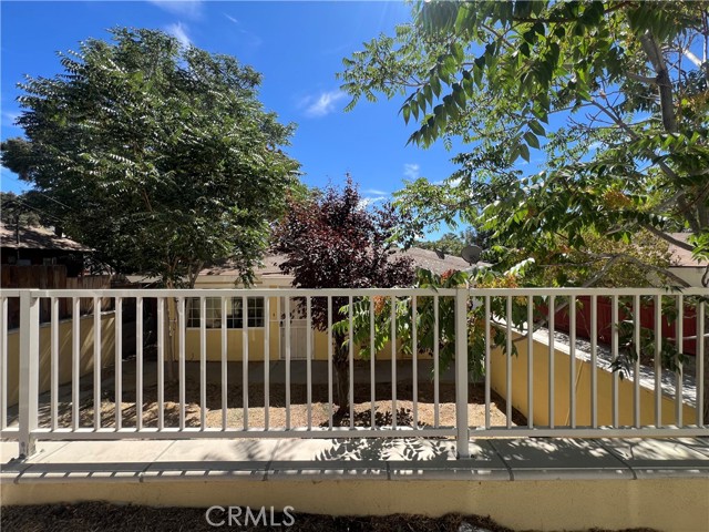 728 Catalina, Frazier Park CA: https://media.crmls.org/medias/e17dd088-ab06-454e-a7a9-2494111063d5.jpg