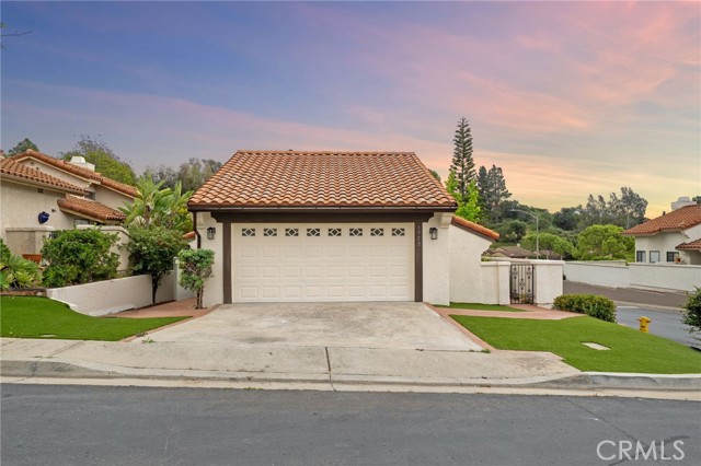 Detail Gallery Image 2 of 38 For 1723 Larkhaven Glen, Escondido,  CA 92026 - 3 Beds | 2 Baths