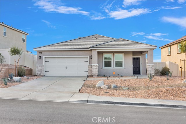 Detail Gallery Image 1 of 37 For 16874 Desert Willow St, Victorville,  CA 92394 - 4 Beds | 2 Baths