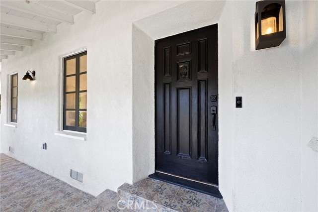 Detail Gallery Image 2 of 34 For 1223 Alvira St, Los Angeles,  CA 90035 - 3 Beds | 2 Baths