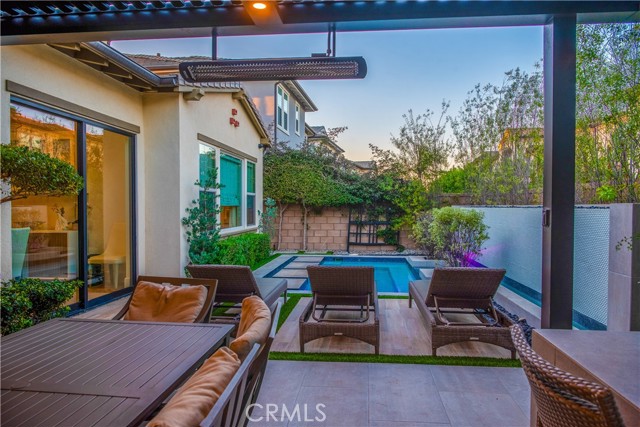 Detail Gallery Image 44 of 52 For 17352 Eucalyptus Ln, Huntington Beach,  CA 92649 - 5 Beds | 5/1 Baths