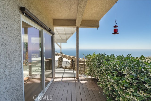 3666 Greve Drive, Rancho Palos Verdes CA: https://media.crmls.org/medias/e17f0bdb-5b21-4fcb-86e7-dfb407c99351.jpg