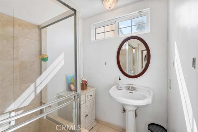 Detail Gallery Image 14 of 41 For 5950 Argyle, San Bernardino,  CA 92404 - 3 Beds | 3 Baths