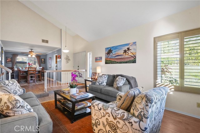 485 Wedgewood Court, Duarte CA: https://media.crmls.org/medias/e17f6120-adb3-43ba-a228-04ac87cc10b5.jpg